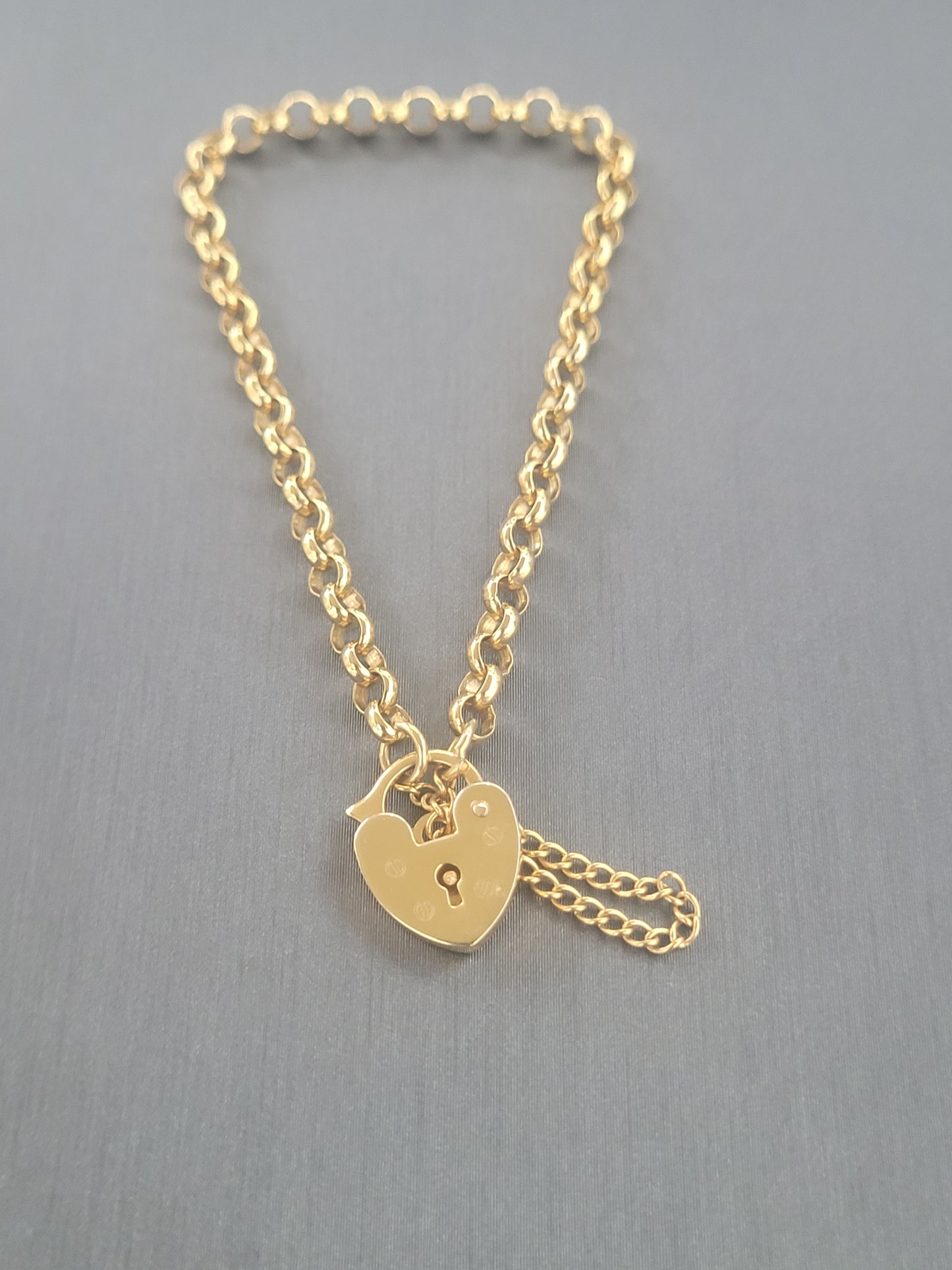 9ct Baby Belcher + Heart Padlock Bracelet