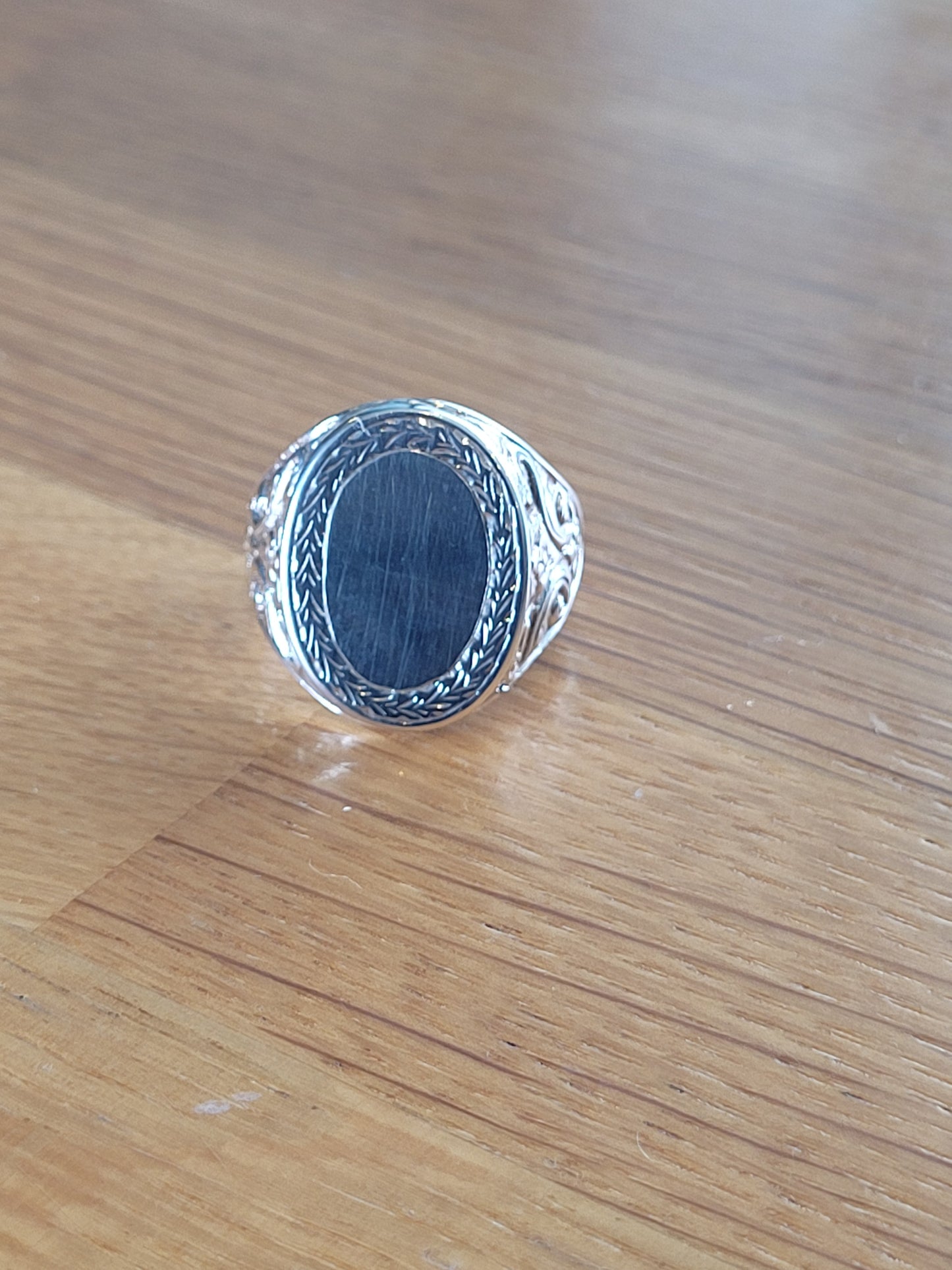 Oval Patterned Dress Ring