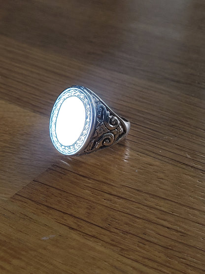 Oval Patterned Dress Ring