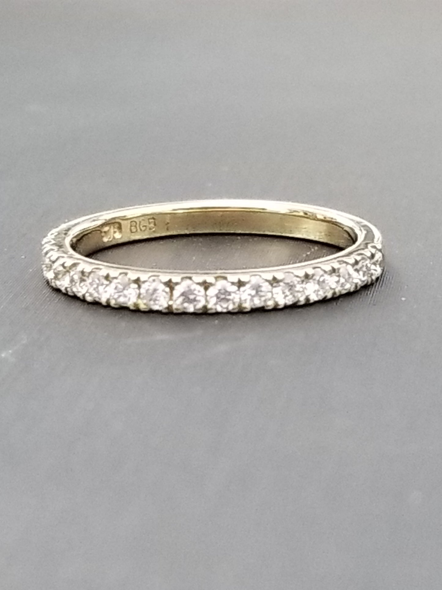 Regal Light Claw Set Halfway