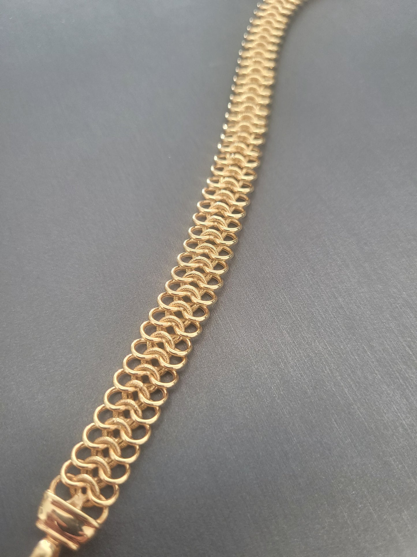 9ct Euro Bracelet Hollow 10.5mm