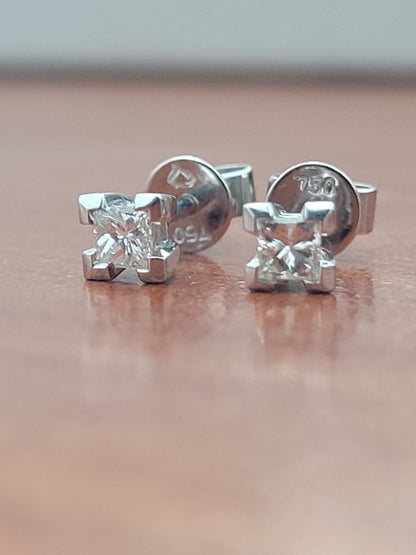 18ct Natural Diamond Princess Studs